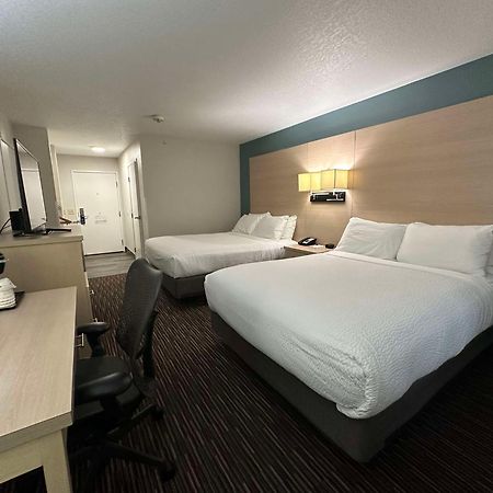 Best Western Watertown エクステリア 写真