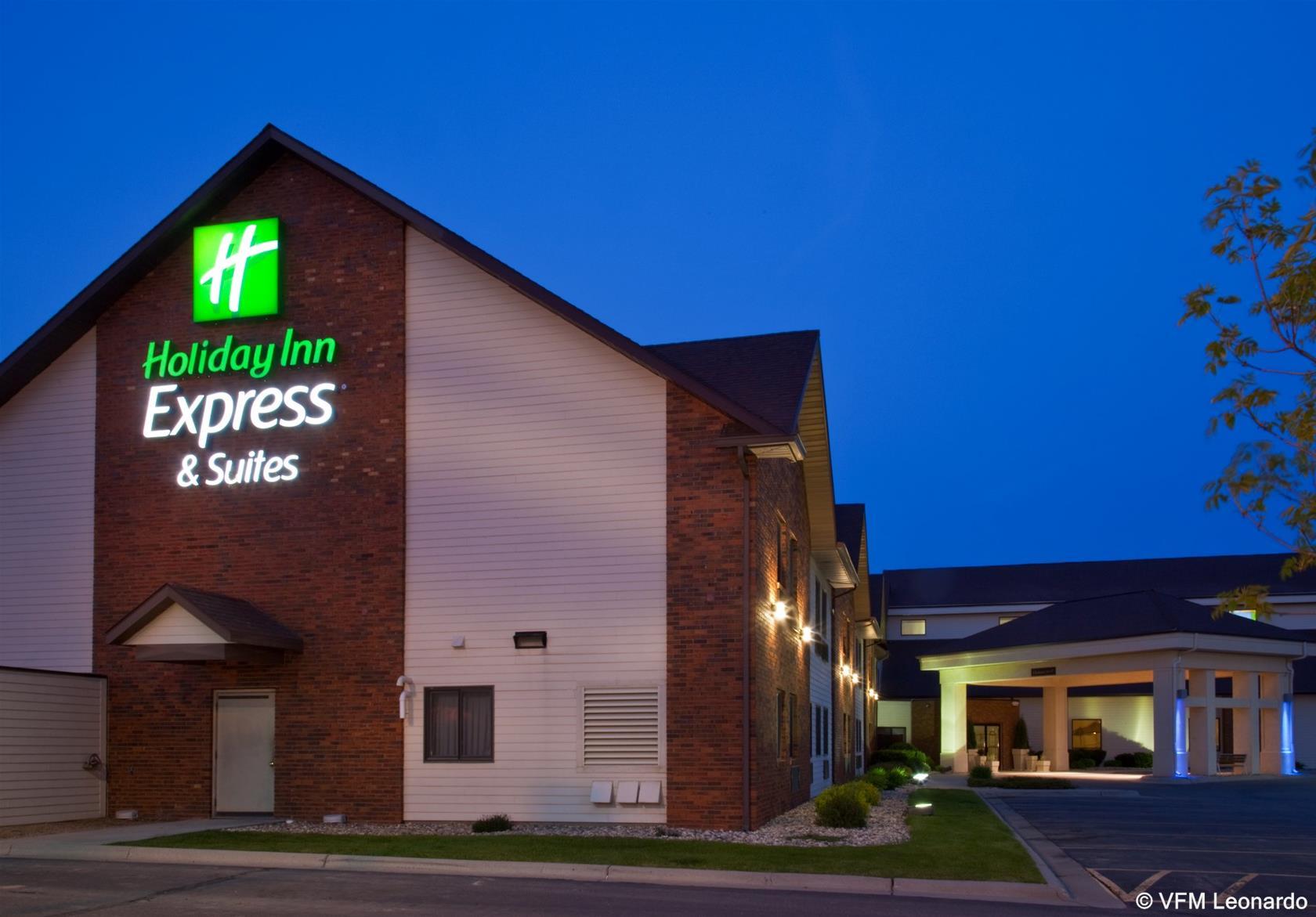 Best Western Watertown エクステリア 写真