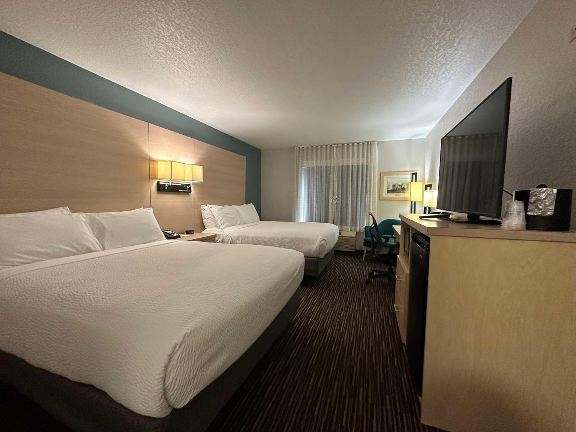 Best Western Watertown エクステリア 写真